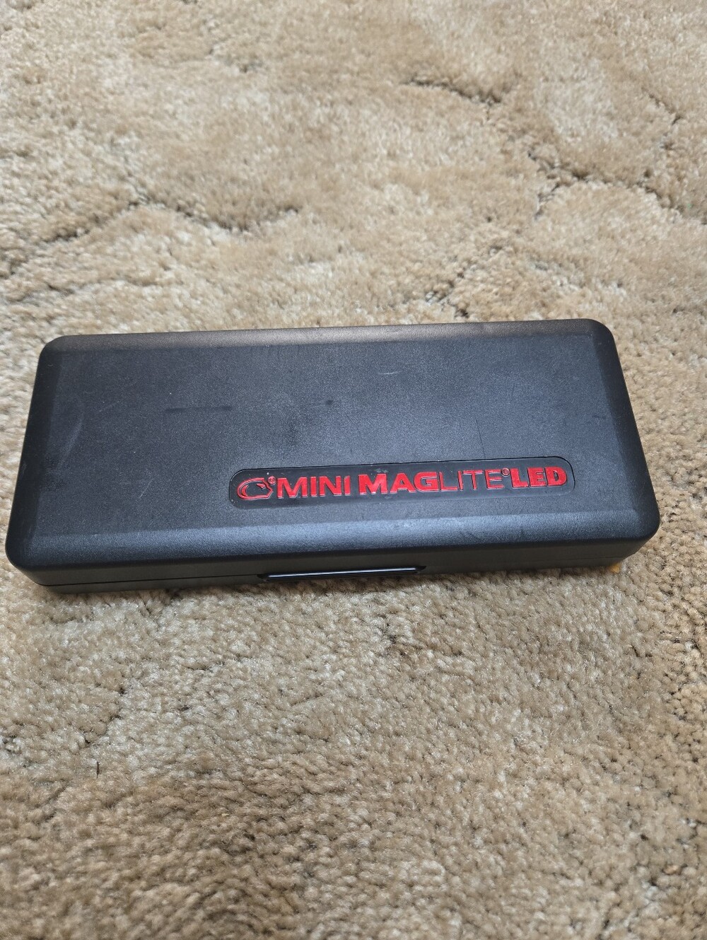 Mini Maglite LED Flashlight Case - Black with Red Logo OvO